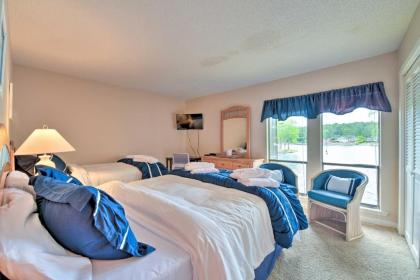 Lakeview Condo with Resort Pool 2 Mi to Golf! - image 11