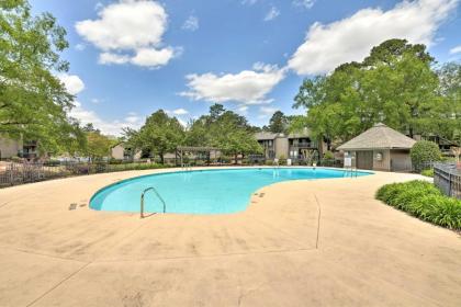 Lakeview Condo with Resort Pool 2 Mi to Golf! - image 3