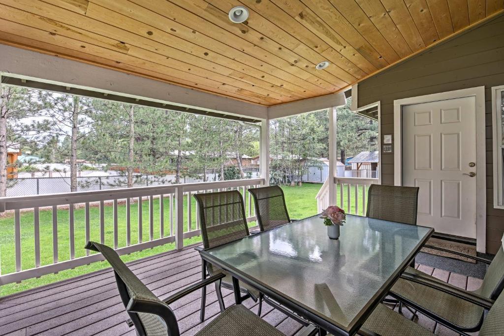 Lakeside Home with Game Room Yard Deck and Fireplace! - main image