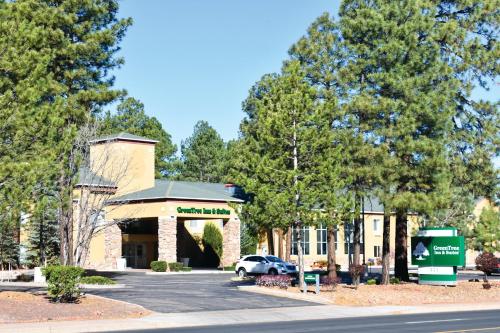 GreenTree Inn & Suites Pinetop - main image