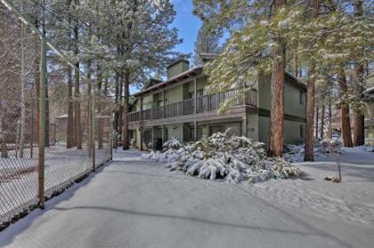 Updated Condo Next to Pinetop Lakes Country Club! - image 4