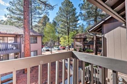 Pinetop Condo with Deck and Grill 30 Mi to Sunrise Ski - image 5