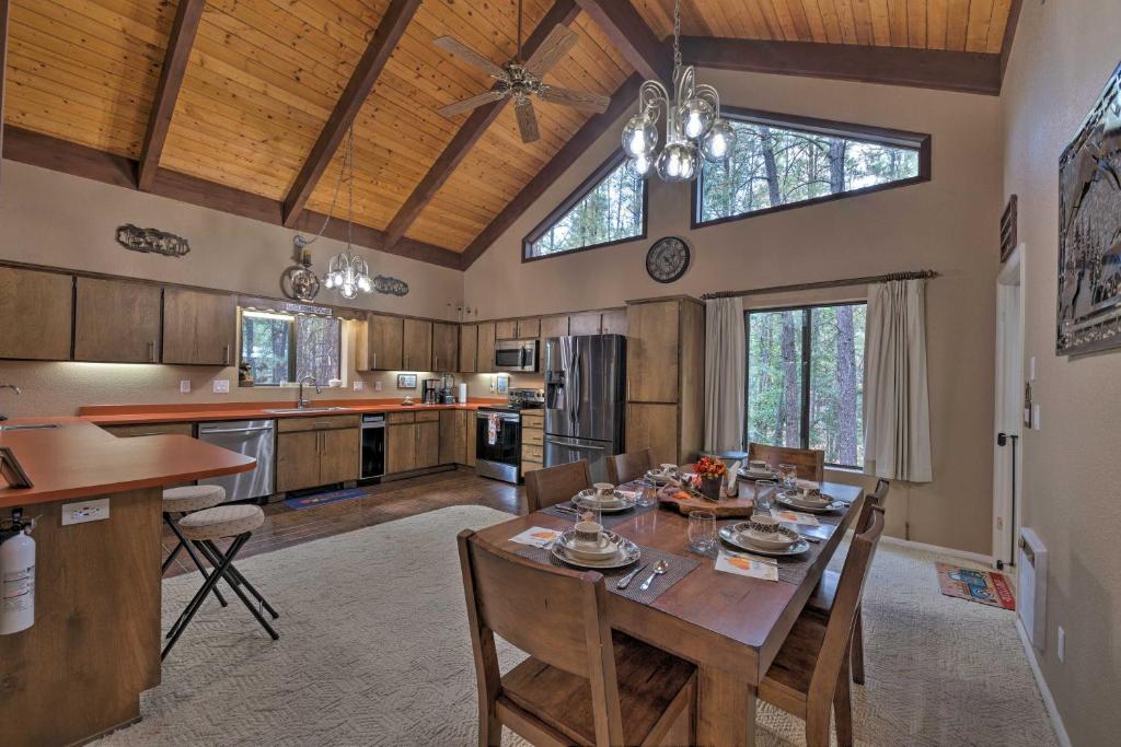 Pinetop Cabin with Deck Fire Pit Game Room and Views - image 7