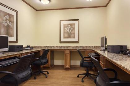 Country Inn & Suites by Radisson Pineville LA - image 7