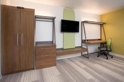 Holiday Inn Express Pineville-Alexandria Area - image 4