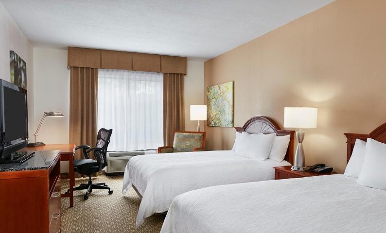 Hilton Garden Inn Charlotte Pineville - image 3