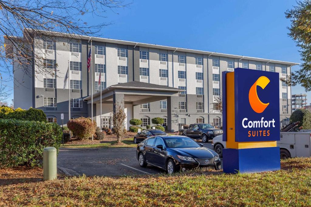 Comfort Suites Pineville - Ballantyne Area - main image