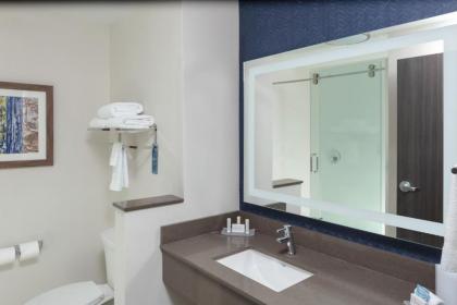 Fairfield Inn & Suites by Marriott Charlotte Pineville/Ballantyne - image 13