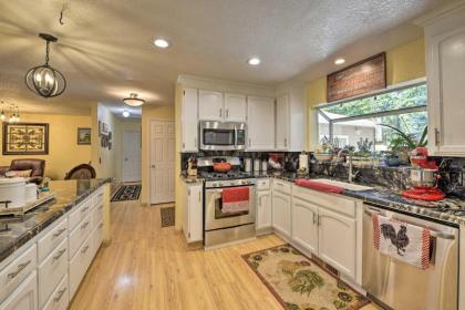 Charming Home with Grill 16 Mi to Sutter Creek - image 11