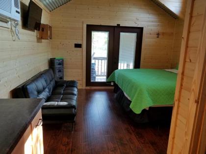 Al's Hideaway Cabin and RV Space LLC - image 11