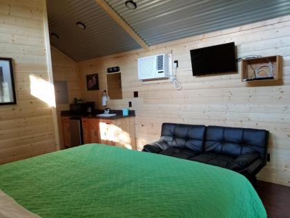 Al's Hideaway Cabin and RV Space LLC - image 5