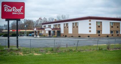 Red Roof Inn & Suites Piqua - I-75 - image 8