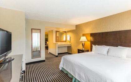 Embassy Suites Piscataway - Somerset - image 13