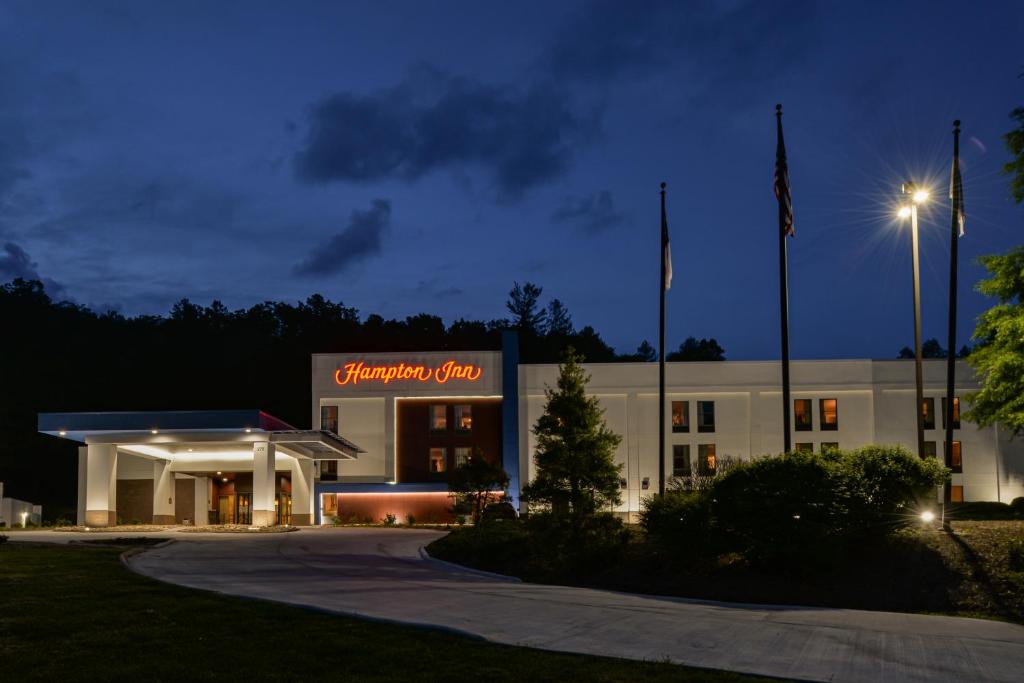 Hampton Inn Brevard - main image