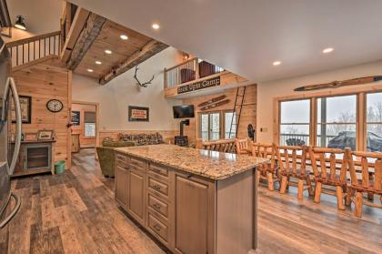 Rustic 3-Story Pittsburg Home with Top Amenities - image 13