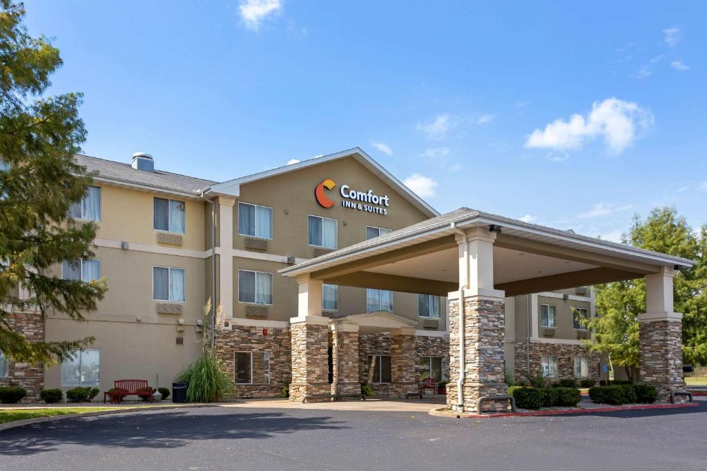 Comfort Inn & Suites Pittsburg - image 5