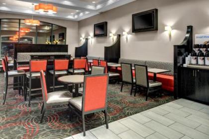 Holiday Inn Express Hotel & Suites Pittsburgh-South Side an IHG Hotel - image 4