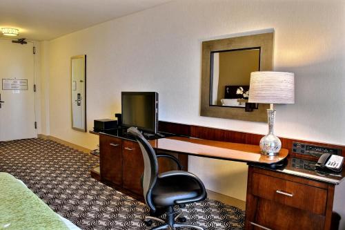 Pittsburgh Marriott City Center - image 2