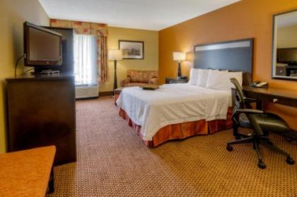 Hampton Inn Pittsburgh/West Mifflin - image 3