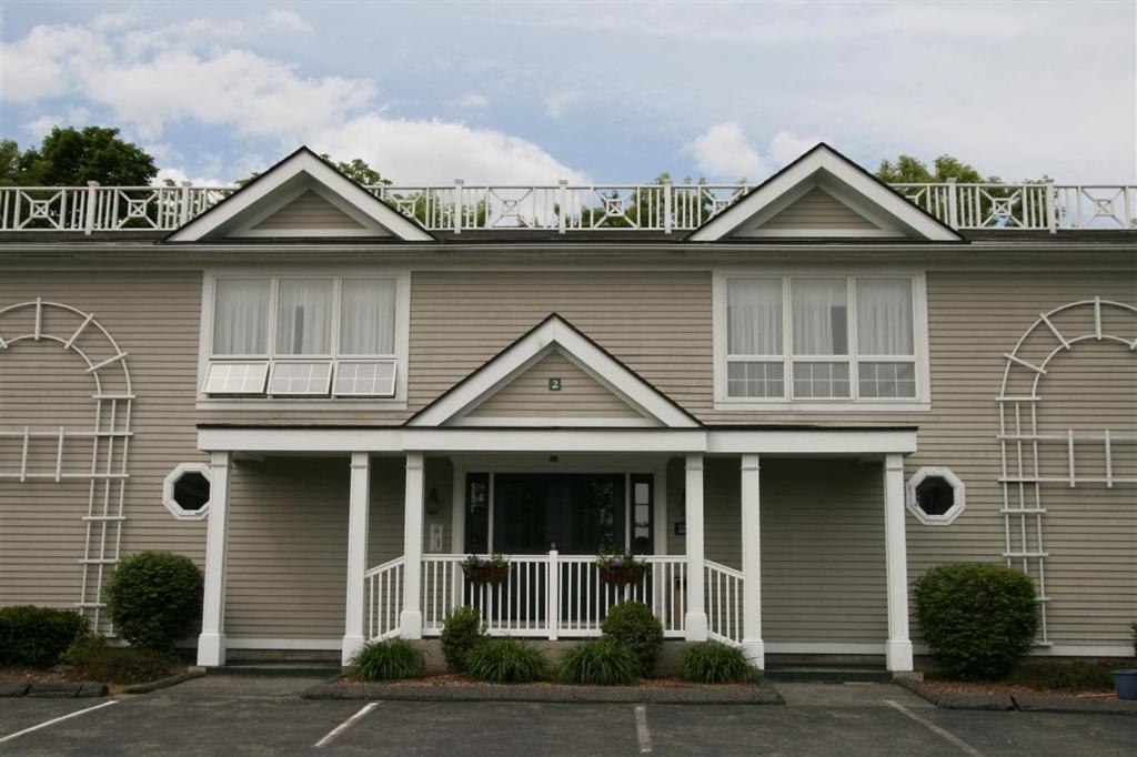 Berkshire Yankee Suites - An Extended Stay Hotel - image 4