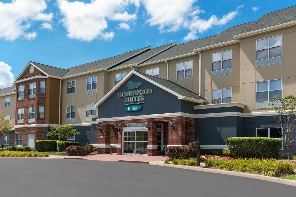 Homewood Suites by Hilton Indianapolis Airport / Plainfield - main image