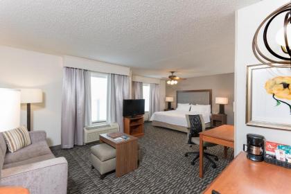 Homewood Suites by Hilton Indianapolis Airport / Plainfield - image 10