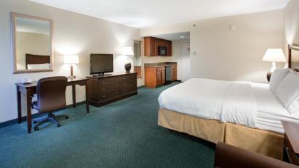 Holiday Inn Express Indianapolis Airport an IHG Hotel - image 14