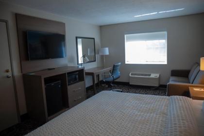 Clarion Pointe Indianapolis Airport - image 11