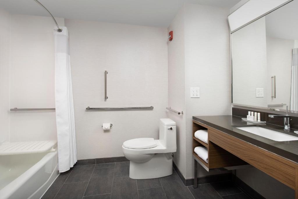 Courtyard by Marriott Indianapolis Plainfield - image 3