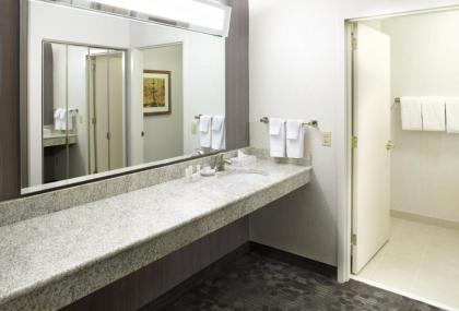 Courtyard by Marriott Princeton - image 10