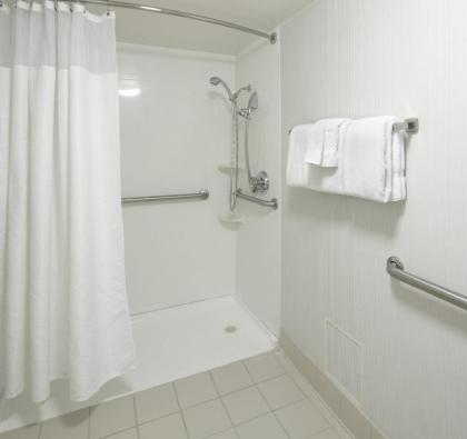 Courtyard by Marriott Princeton - image 9