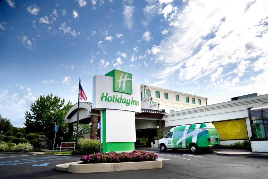 Holiday Inn Plainview-Long Island an IHG Hotel - main image