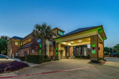 Quality Inn West Plano - Dallas - image 4