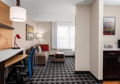 TownePlace Suites by Marriott Dallas Plano/Legacy - image 3