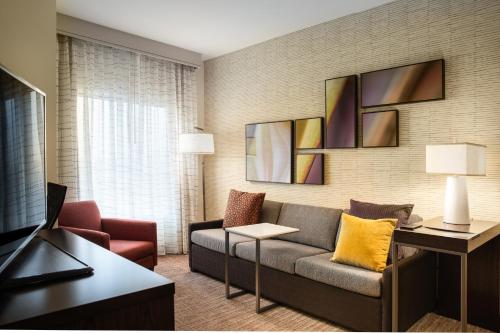 Residence Inn by Marriott Dallas Plano/Richardson at Coit Rd. - image 2