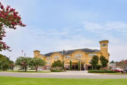 Best Western Plaquemine Inn - image 5