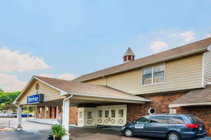 Travelodge by Wyndham Airport Platte City - image 4