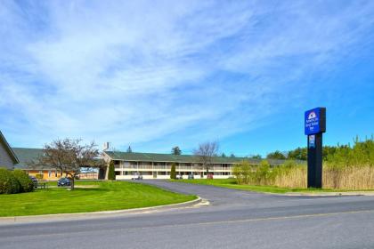 Americas Best Value Inn Plattsburgh - image 7