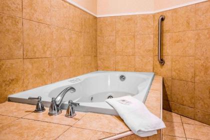 Comfort Inn & Suites Plattsburgh - Morrisonville - image 7