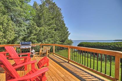 Plattsburgh Home with Deck on Lake Champlain - image 15