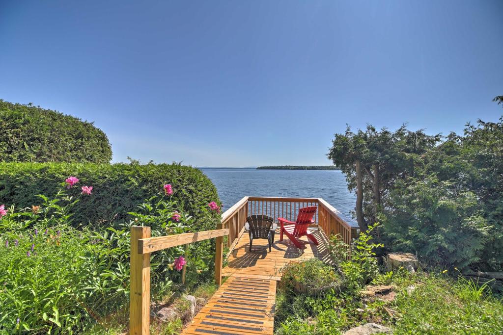 Plattsburgh Home with Deck on Lake Champlain - image 6