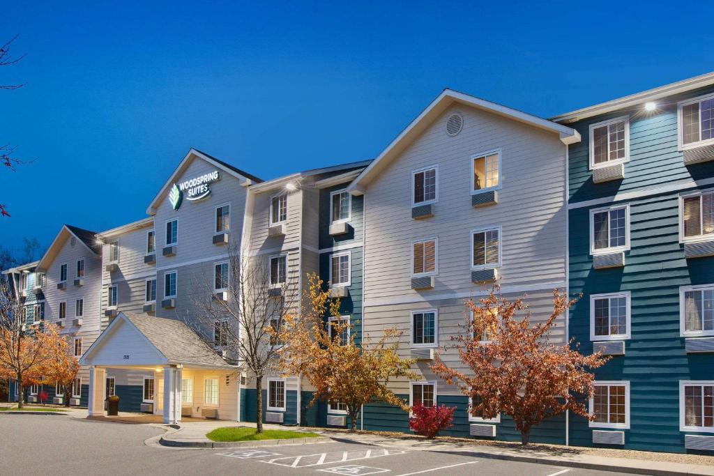 WoodSpring Suites Des Moines Pleasant Hill - image 4