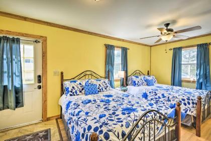 Sunny Couples Suite Studio on 100 Private Acres! - image 8