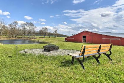 Country Cottage with Private Deck Near Hiking! - image 4