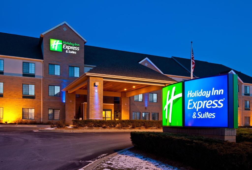 Holiday Inn Express Hotel & Suites Pleasant Prairie-Kenosha an IHG Hotel - main image