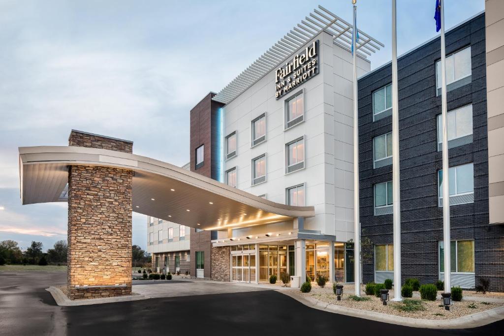 Fairfield Inn & Suites by Marriott Kenosha Pleasant Prairie - main image