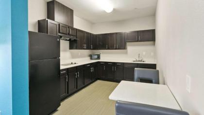 Best Western Plus Pleasanton Hotel - image 13