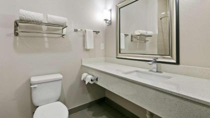 Best Western Plus Pleasanton Hotel - image 14