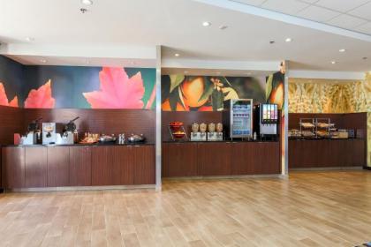 Fairfield Inn & Suites by Marriott Pleasanton - image 8