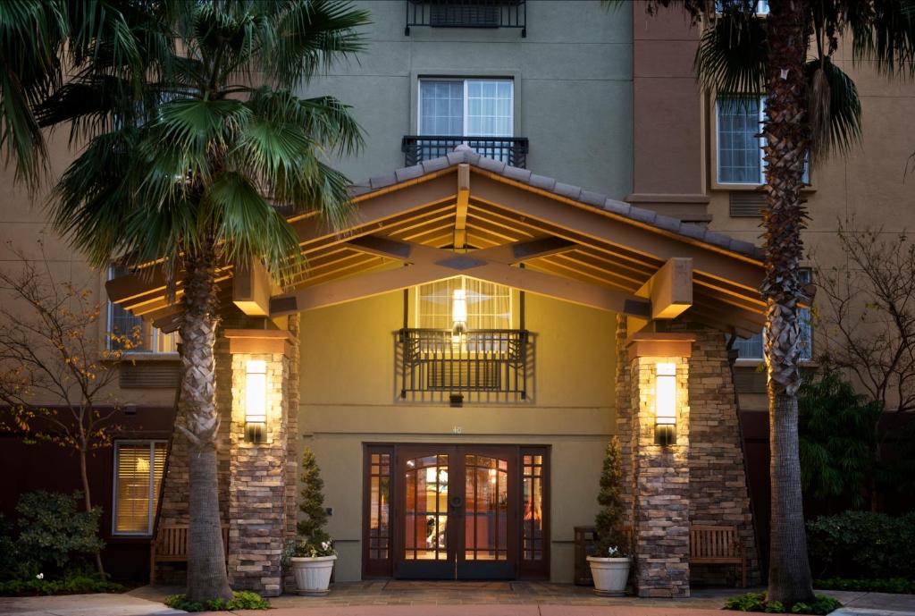 Larkspur Landing Pleasanton-An All-Suite Hotel - main image